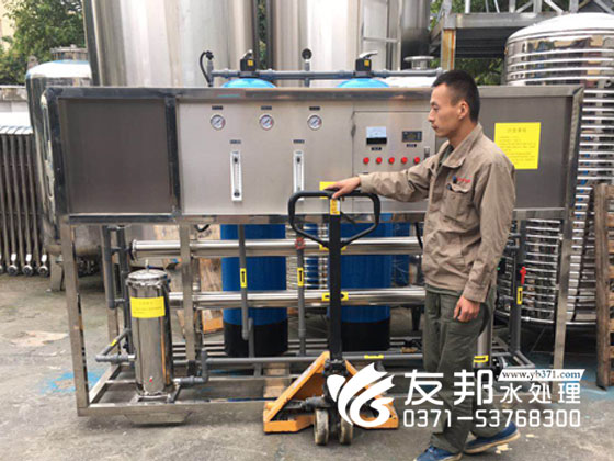 0.5噸，2噸單級純凈水設(shè)備1.jpg