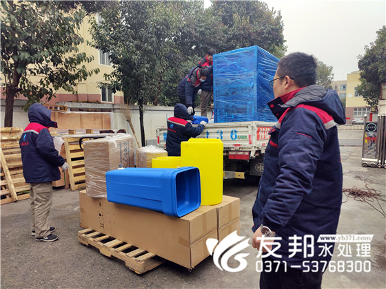 2023.02.13鄭州新潤(rùn)特環(huán)?？萍加邢薰尽緞P尼爾環(huán)保】2噸雙級(jí)主機(jī)設(shè)備發(fā)貨13.jpg